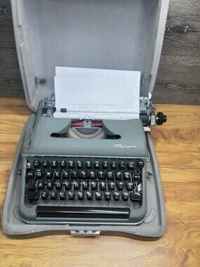 Vintage Olympia SM3 De Luxe Typewriter Case Olive Green West Germany